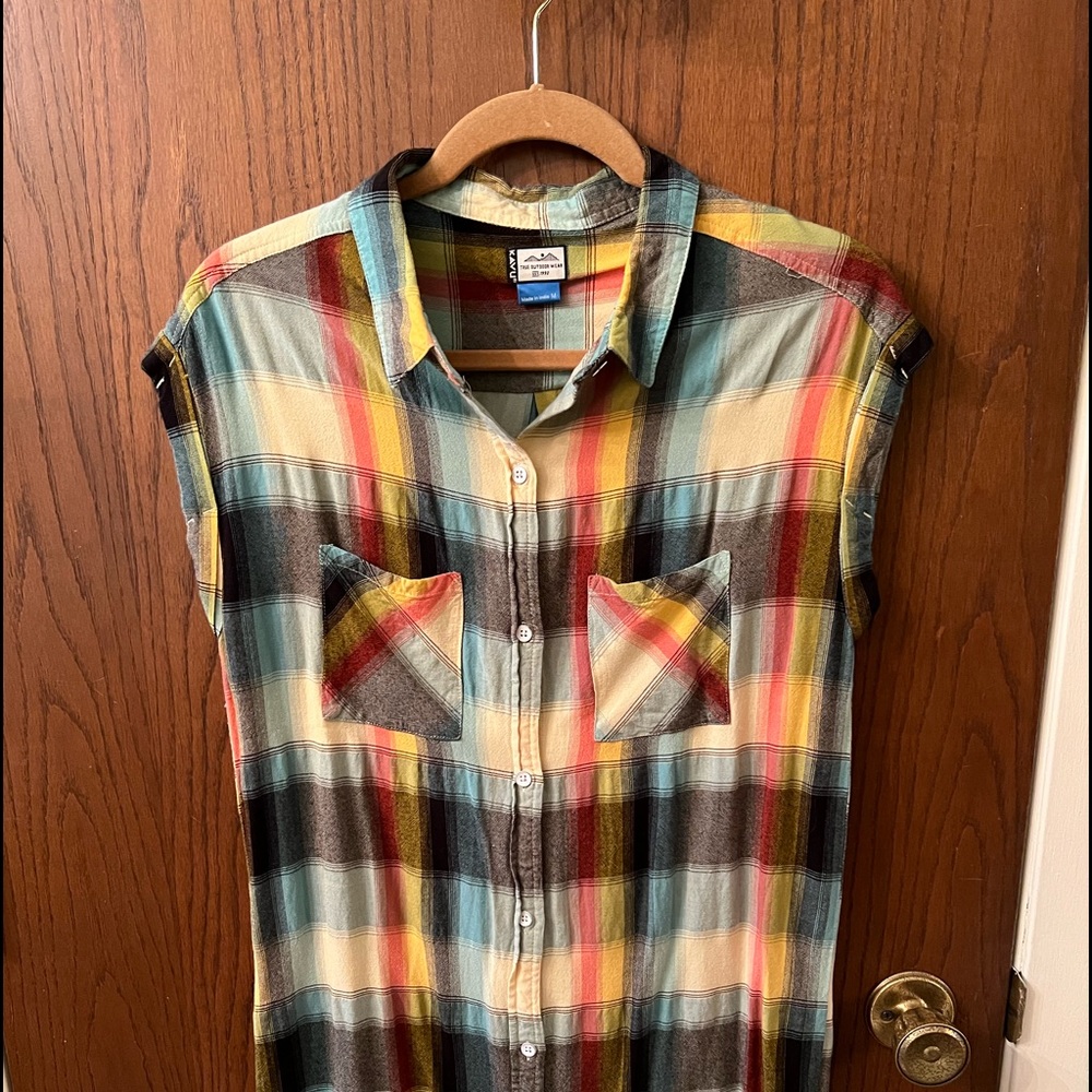 KAVU long button down tunic top. Excellent condition. Like new! M - size 8/10.